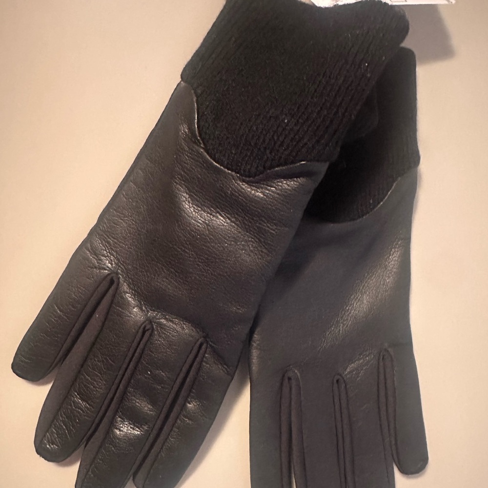 Neiman Marcus Black Leather Gloves